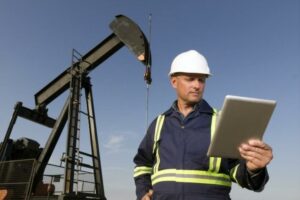 Petroleum Engineer Salary in Canada 2025